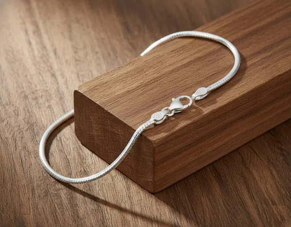 Snake_Chain_Bracelet_–_8_Inch_Classic_Italian_Style_Smooth_Link_Bracelet_for_Women_&_Men_Solid_Silver_Jewelry_with_Lobster_Clasp