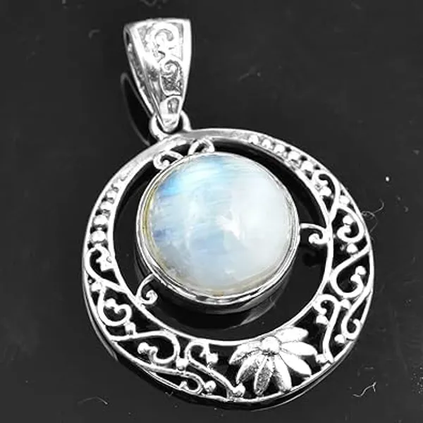 Natural_Moonstone_Silver_Premium_Necklace_For_Women