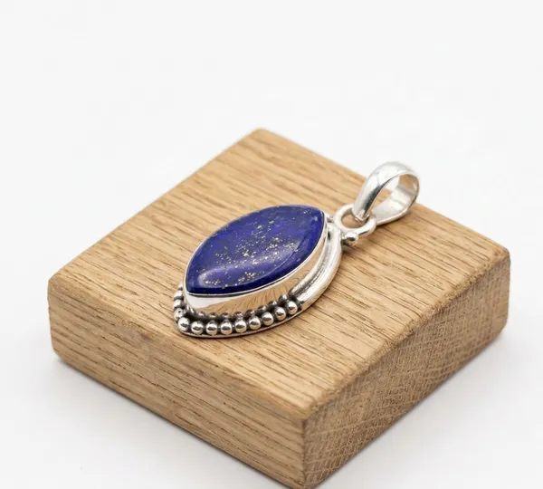 Natural_Pendant_Necklace_Handmade_Jewelry_Minimalist_Boho_Gemstone_Pendant