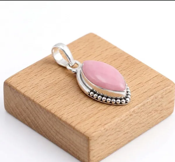 Natural_Rose_Quartz_Gemstone_Peandant_Silver_Premium_Charm_For_Women