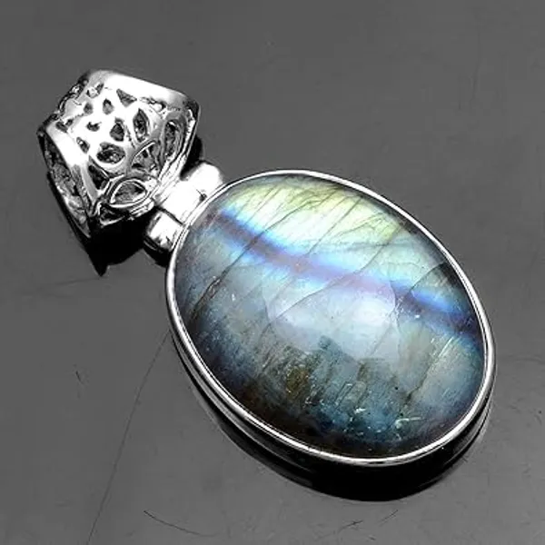 JEWEL_UP_BY_SARITA_925_Sterling_Silver_Natural_Labradorite_Pendant_Genuine_Oval_Labradorite_Gemstone_Jewelry_with_Blue_Fire_Flash,_Handcrafted_Fine_Silver_Pendant_for_Everyday_&_Wear