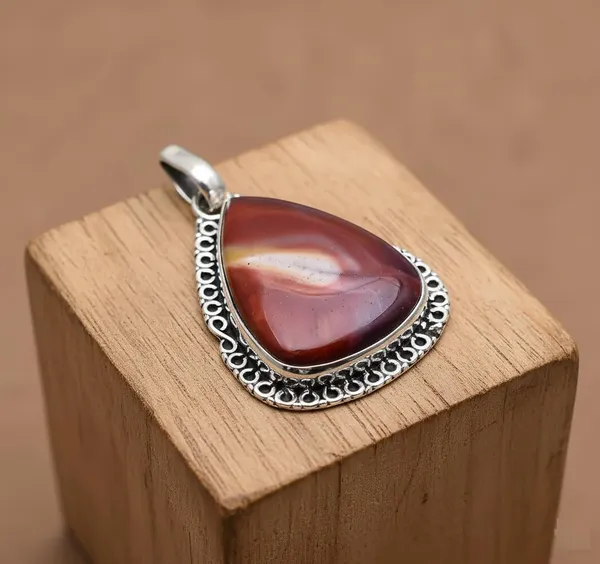 Natural_Mookaite_Jasper_Gemstone_Pendant_in_925_Sterling_Silver_–_Elegant_Handmade_Boho_Crystal_Jewelry_for_Women,_Unique_Statement_Charm
