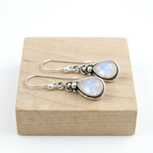 Natural_Rainbow_Moonstone_June_Birthstone_Earrings_For_Women,_925_Sterling_Silver_Pear_Shape_Dangle_Earrings,_Handmade_Boho_Gemstone_Jewelry