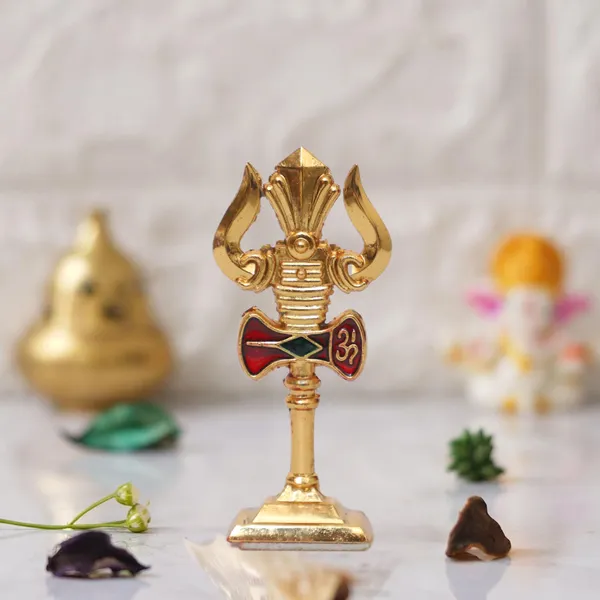 Chhariya_Crafts_Bhaiya_Bhabhi_Bhaiya_Bhabhi_Rakhi_Combo_Gift_Set_Assorted,_Gold,_Gold_Finish,_Jute,_Kundan,_Mauli_Thread,_Pearl,_Yarn_Rakhi,_Chawal_Roli_Pack,_Showpiece__Set_(1_Trisul_Car_Dashboard,_1_Chawal_Roli_Pack,_1_Designer_Lumba,_1_Designer_Rakhi)