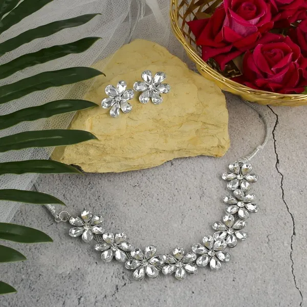 Gold_And_Silver_Premium_Brass_Necklace_Set_For_Women_Pack_Of_2
