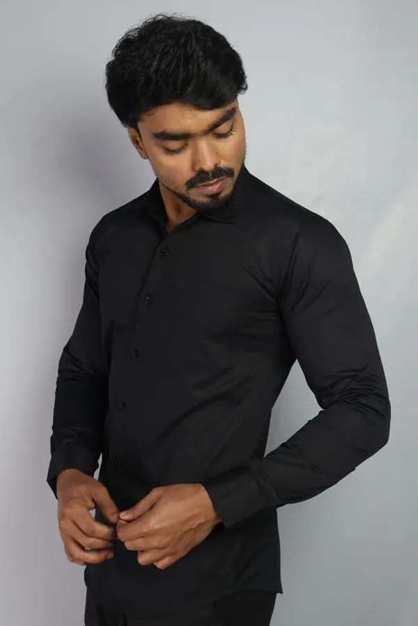 Black_Cotton_Blend_Slim_Fit_Casual_Shirt_Solid_Twill_Full_Sleeve_For_Men