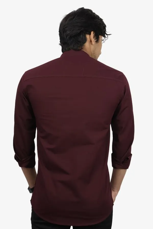 Maroon_Cotton_Blend_Slim_Fit_Short_Kurta_Solid_Linen_Kurta_Mandarin_Collar_Full_Sleeve_For_Men