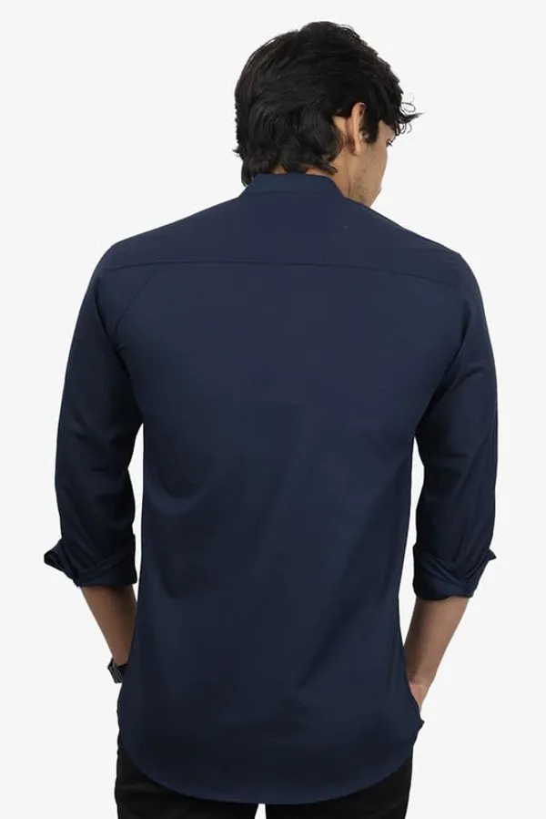 Navy_Blue_Cotton_Blend_Slim_Fit_Short_Kurta_Solid_Linen_Kurta_Mandarin_Collar_Full_Sleeve_For_Men