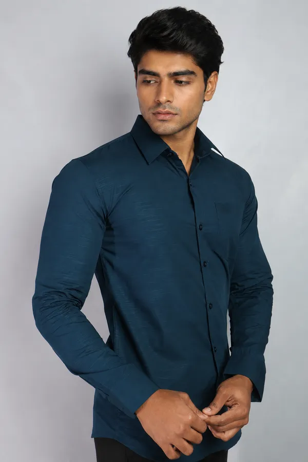 Dark_Peacock_Blue_Cotton_Blend_Slim_Fit_Casual_Shirt_Solid_Linen_Full_Sleeve_For_Men