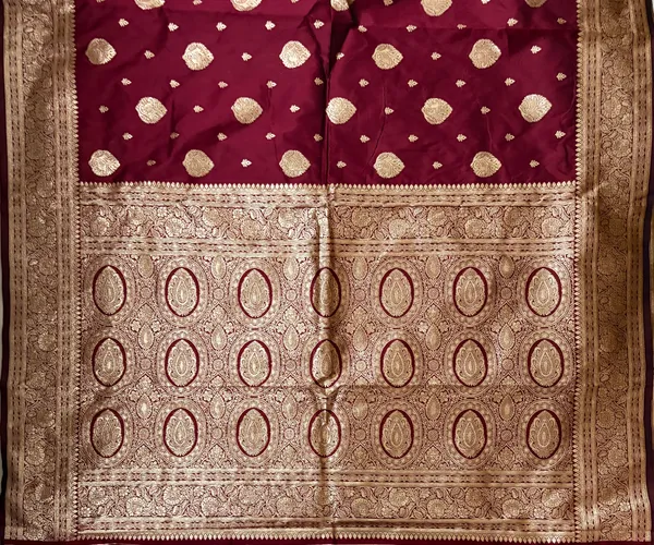 Maroon_Drapes