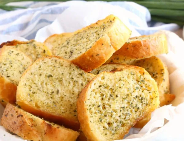 Garlic_Bread_Seasoning_|_For_Toast,_Salad,_Paneer,_Wraps,_Sandwiches,_Fries