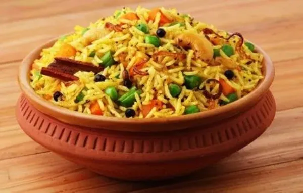 Authentic_Vegetable_Dum_Biryani_Masala_|_Delicious_,_Aromatic_And_Flavorful_250_G