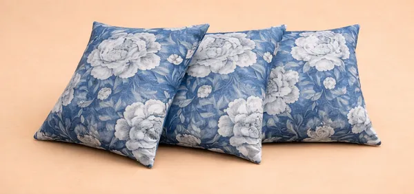 Blue_Cotton_Talk_Diwan_Bedsheet_Set_With_180_Thread_Count