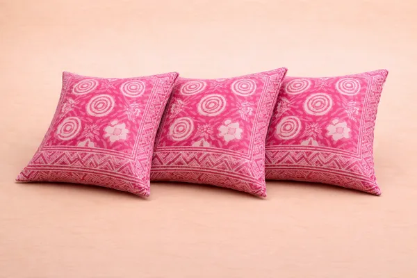 Pink_Cotton_Dabu_Diwan_Bedsheet_Set_With_210_Thread_Count