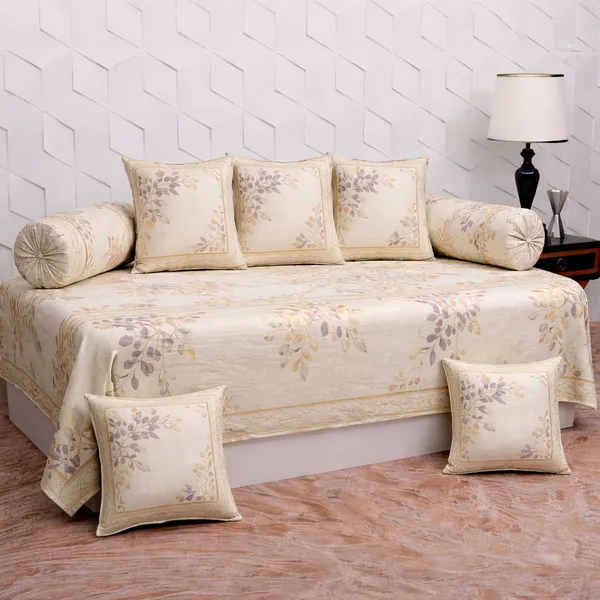 Multicolor_Cotton_Safari_Diwan_Bedsheet_Set_With_210_Thread_Count