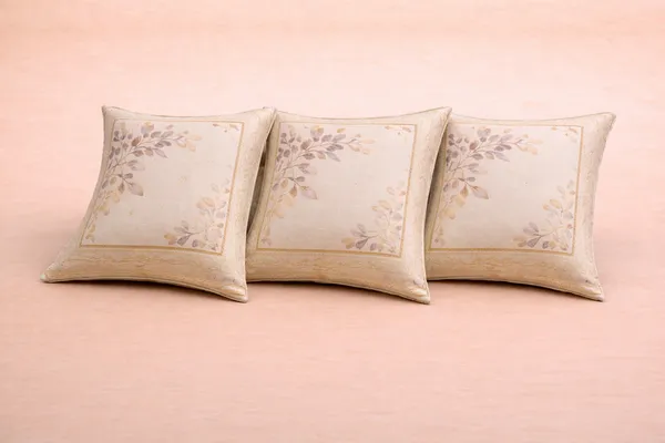Multicolor_Cotton_Safari_Diwan_Bedsheet_Set_With_210_Thread_Count
