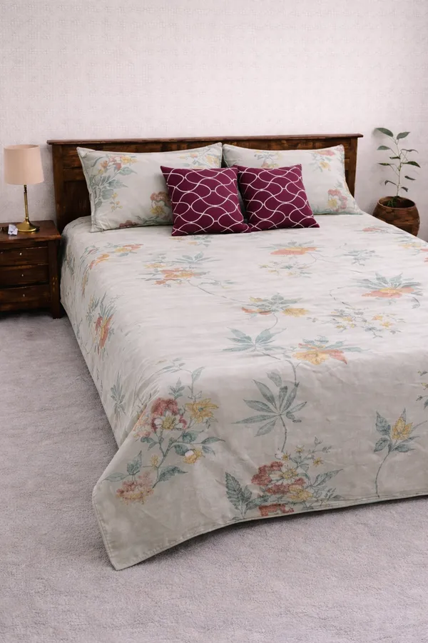 White_Cotton_5_Pc_Bedding_Set