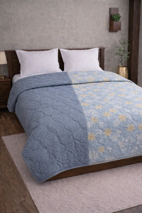 Blue_Cotton_Ac_Quilt_Ac_Quilt/Comforter_With_210_Thread_Count