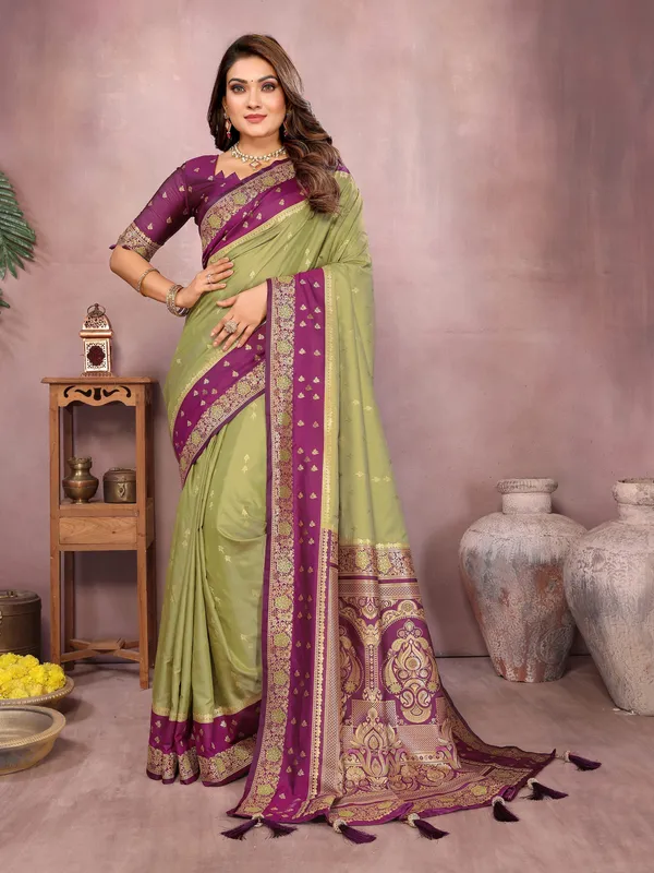 Pink_And_Green_Art_Silk_Saree_For_Women