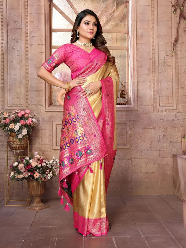 Gold_Toned_Tissue_Saree_For_Women