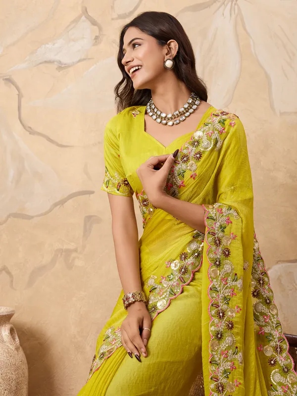 Yellow_Pure_Chiffon_Saree_For_Women