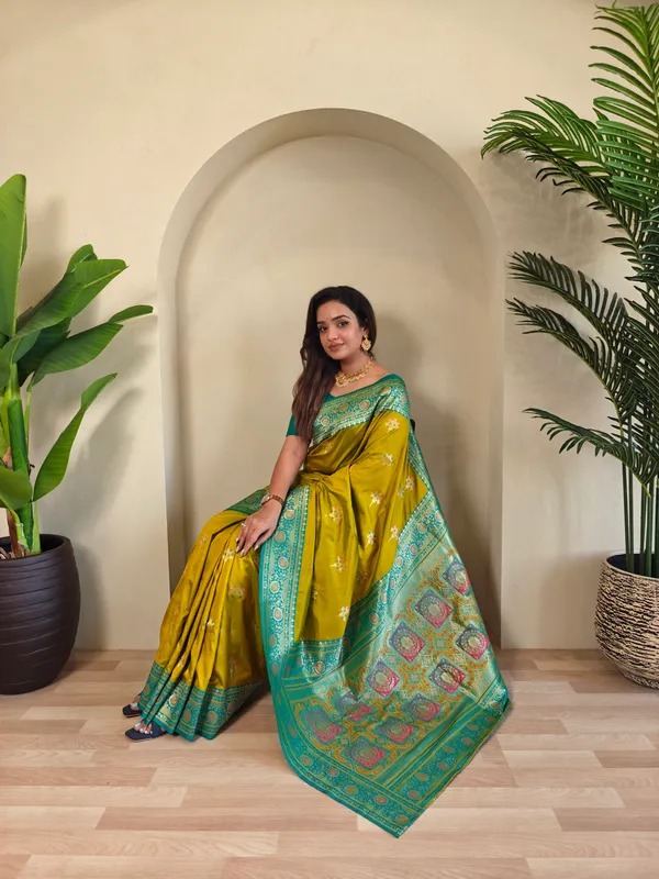 Yellow_And_Blue_Art_Silk_Saree_For_Women