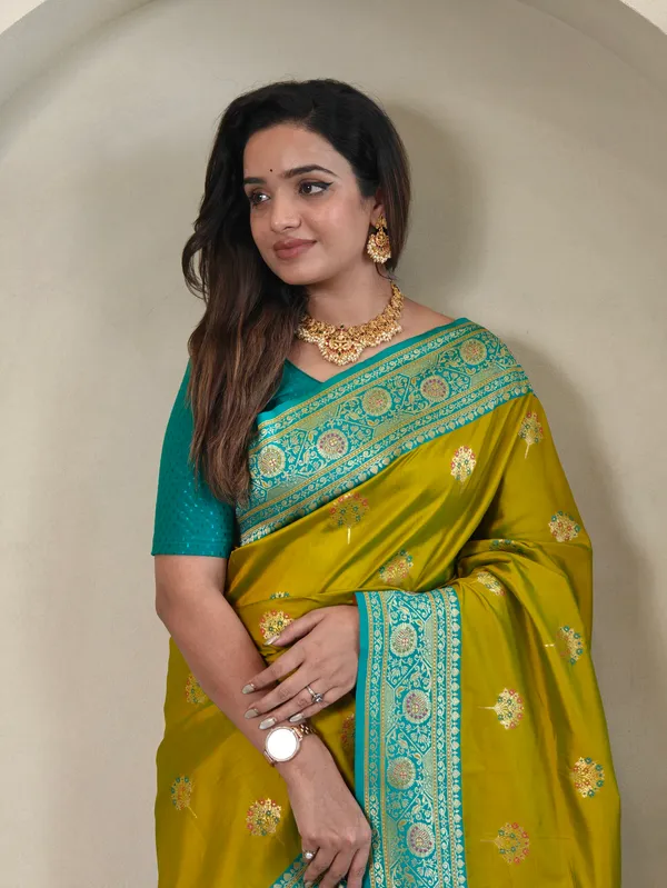 Yellow_And_Blue_Art_Silk_Saree_For_Women