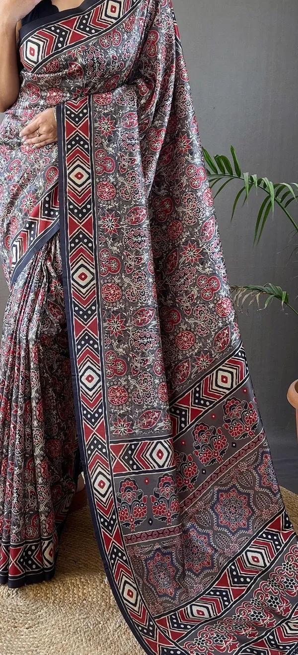 Grey_Art_Silk_Saree_For_Women