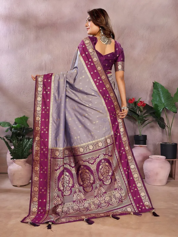 Grey_And_Pink_Art_Silk_Saree_For_Women