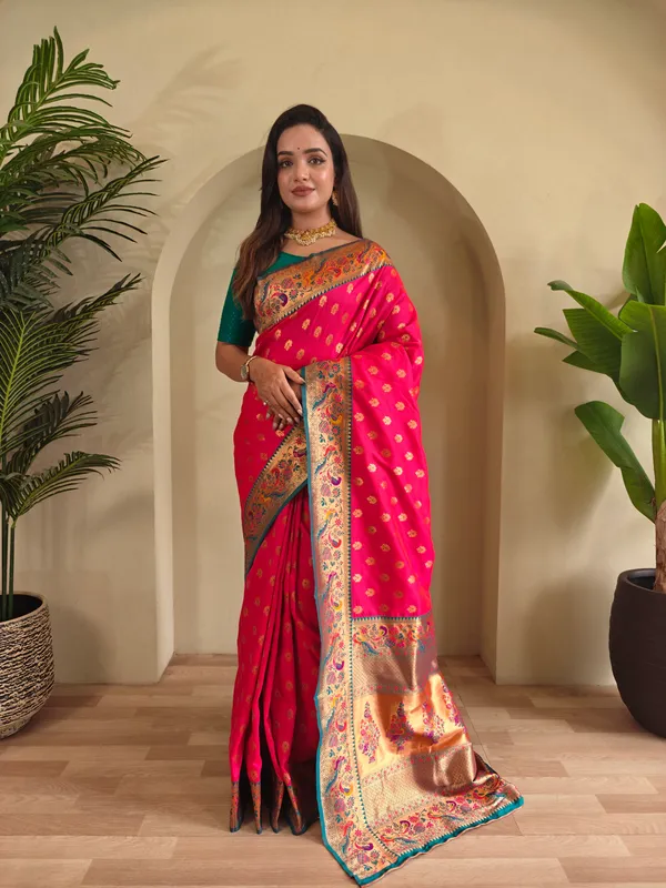 Fuchsia_Art_Silk_Saree_For_Women