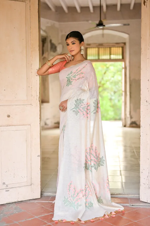 White_Pure_Cotton_Saree_For_Women