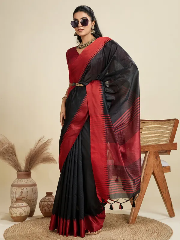 Black_Silk_Blend_Saree_For_Women