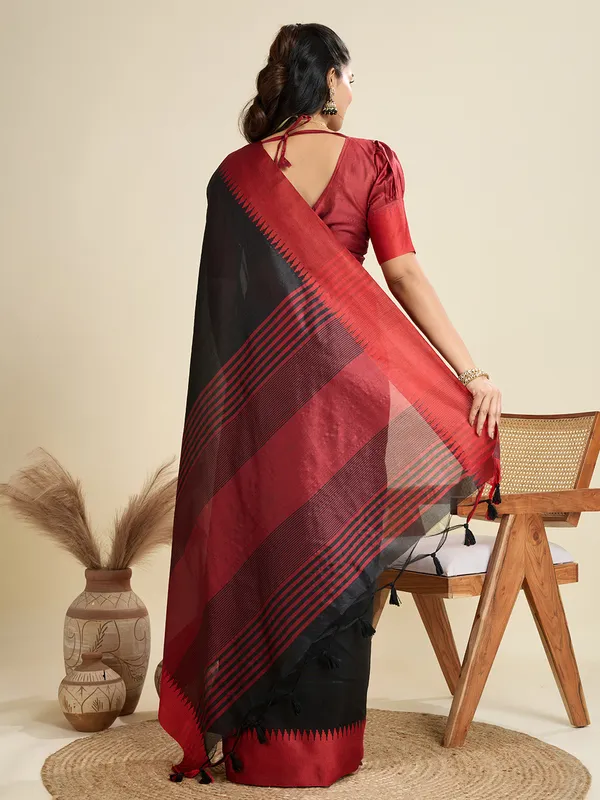 Black_Silk_Blend_Saree_For_Women