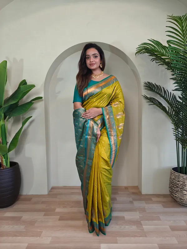 Green_Art_Silk_Saree_For_Women