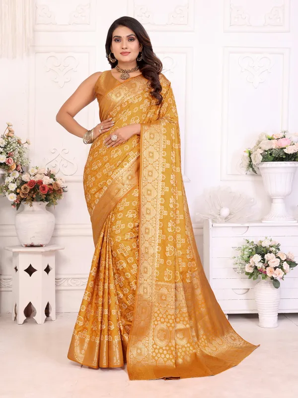 Mustard_Silk_Blend_Saree_For_Women