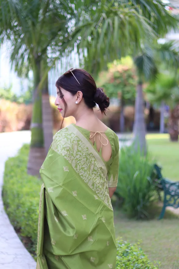 Green_Silk_Blend_Saree_For_Women