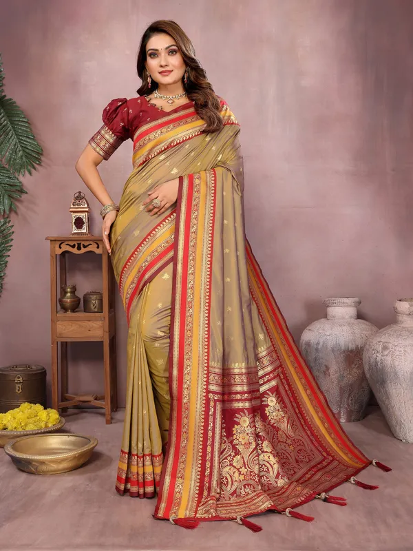 Gold_Toned_Art_Silk_Saree_For_Women