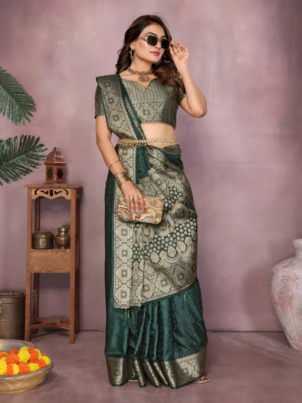Green_Art_Silk_Saree_For_Women