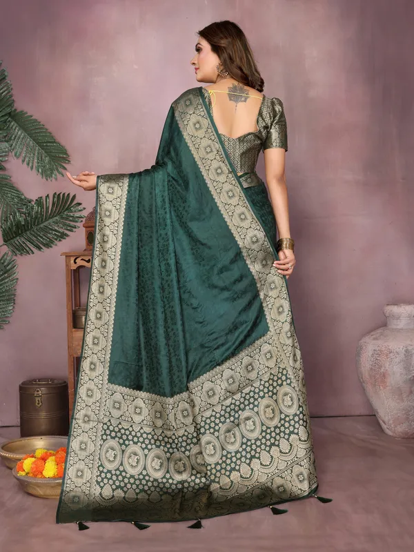 Green_Art_Silk_Saree_For_Women