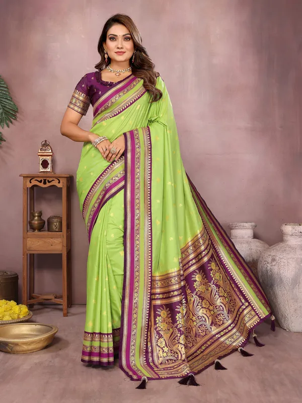 Lime_Green_Art_Silk_Saree_For_Women