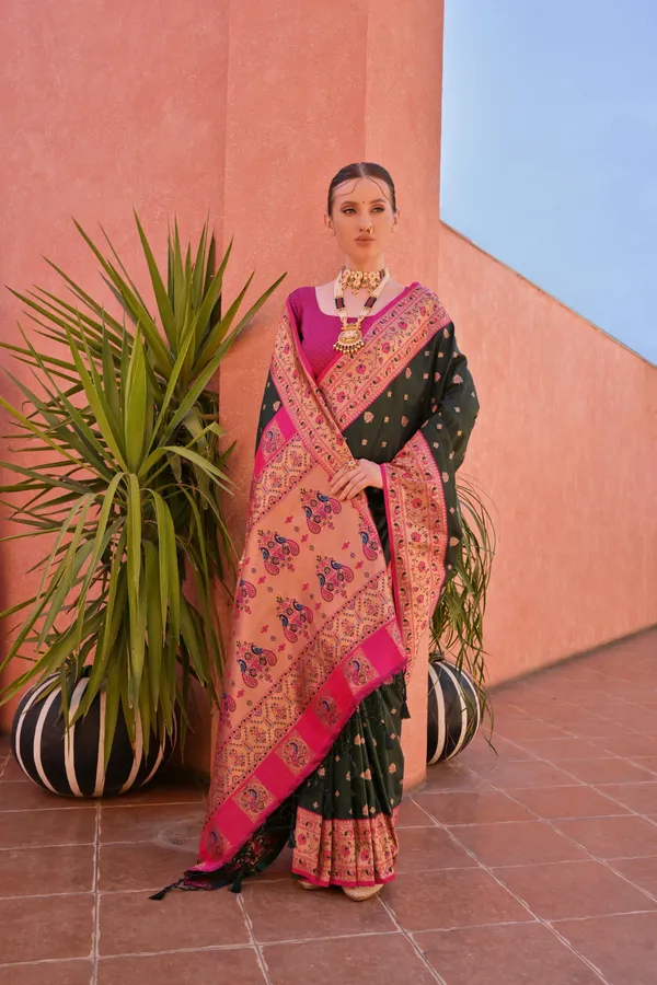 Green_Art_Silk_Saree_For_Women