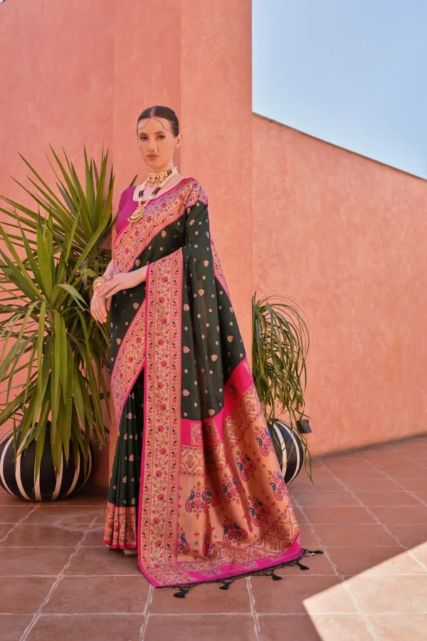 Green_Art_Silk_Saree_For_Women