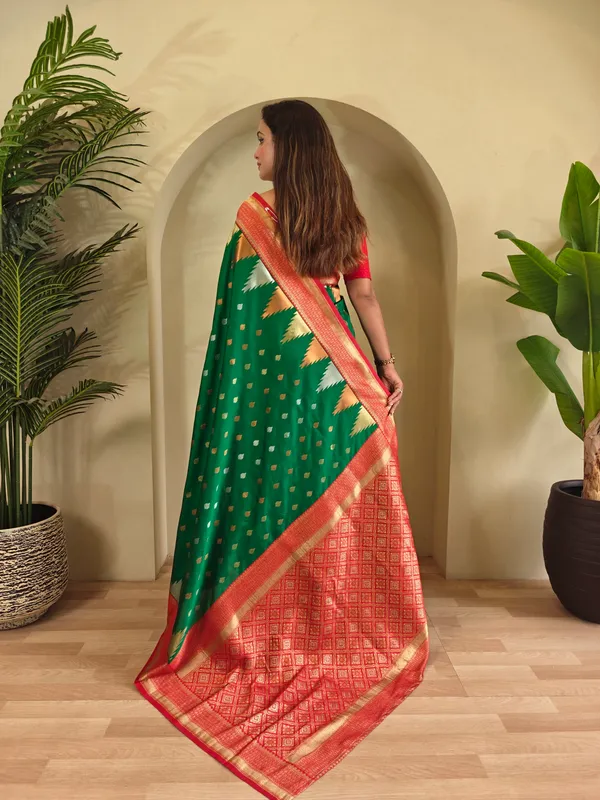 Green_Art_Silk_Saree_For_Women