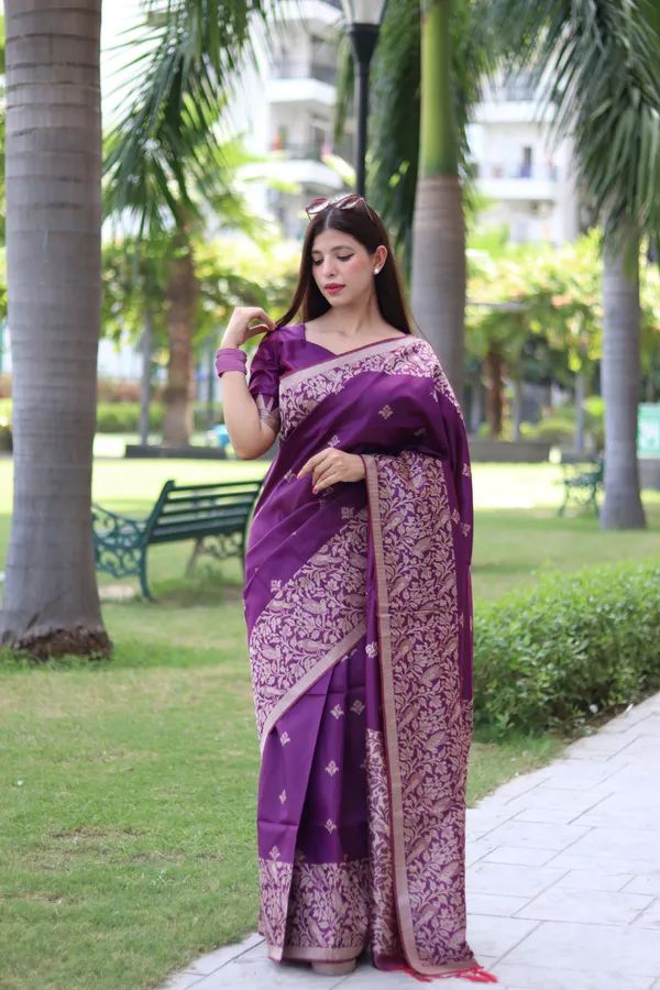 Violet_Silk_Blend_Saree_For_Women