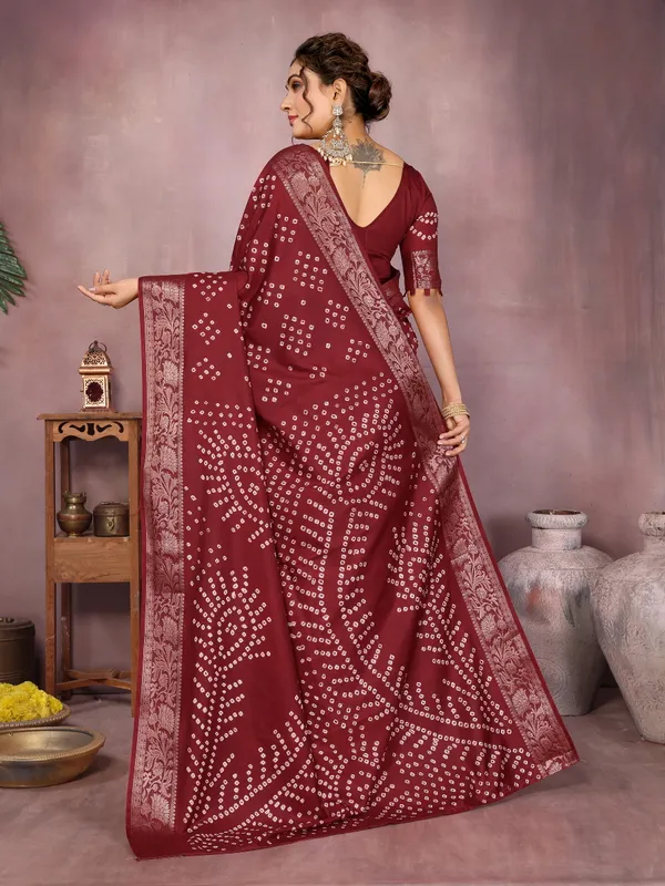 Maroon_Silk_Blend_Saree_For_Women