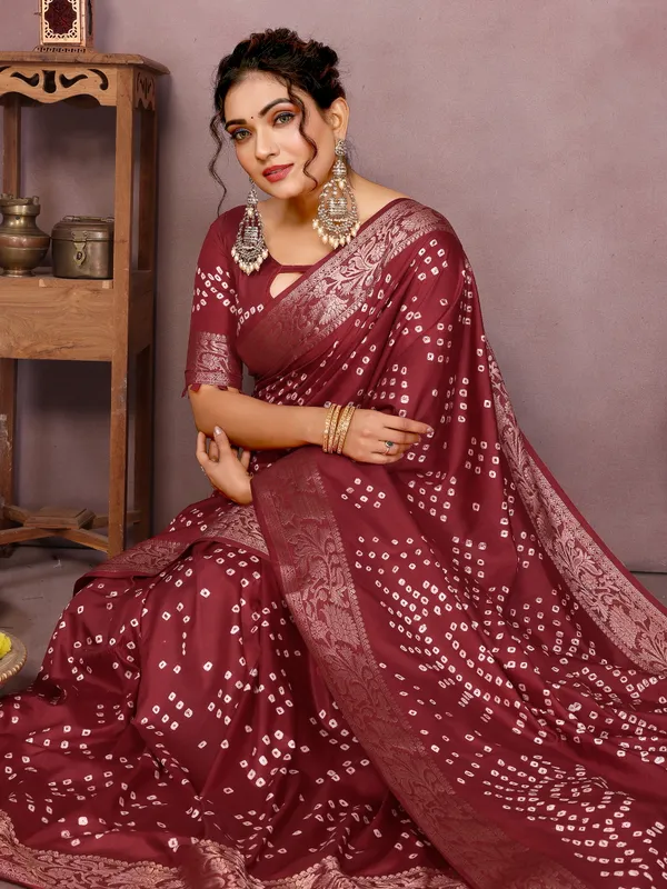 Maroon_Silk_Blend_Saree_For_Women