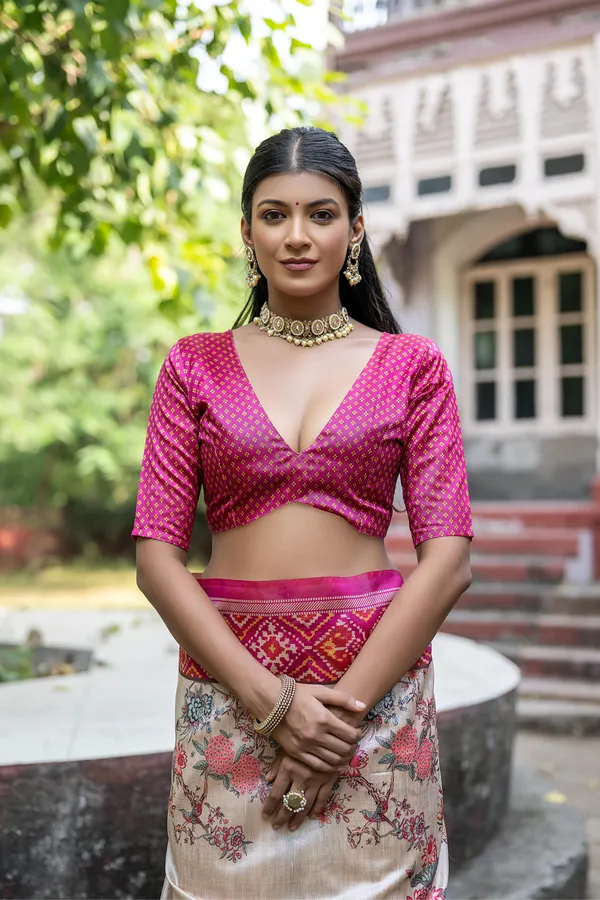 Pink_Silk_Blend_Saree_For_Women