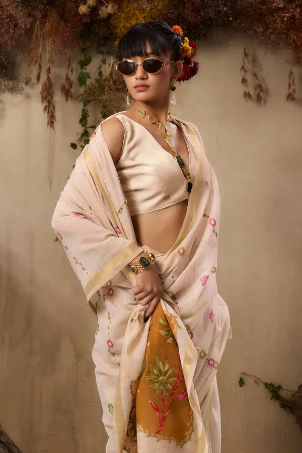 Off_White_Pure_Cotton_Saree_For_Women