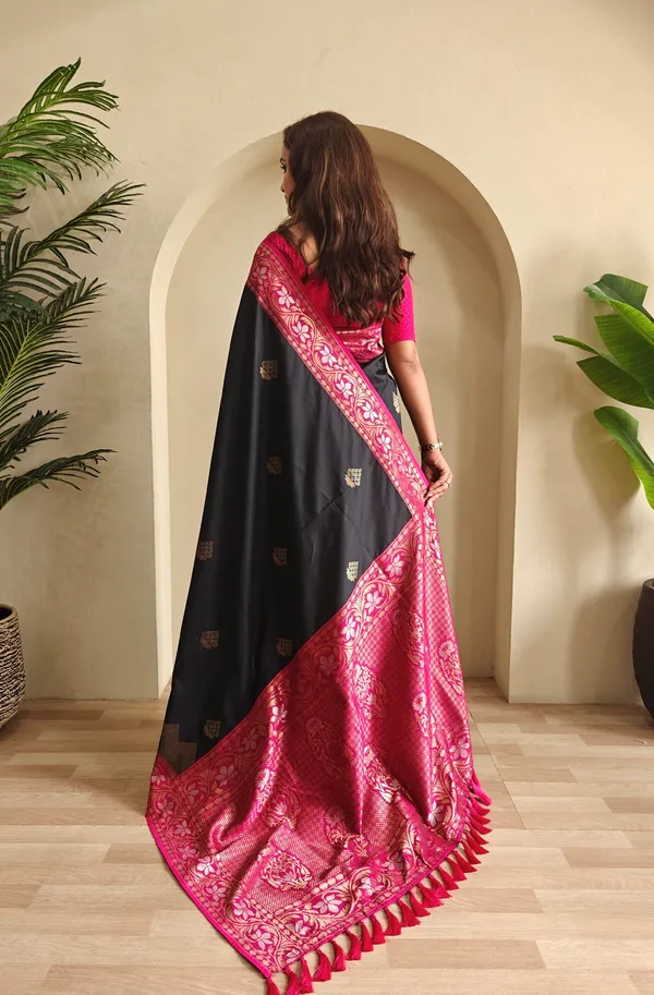 Green_Art_Silk_Saree_For_Women