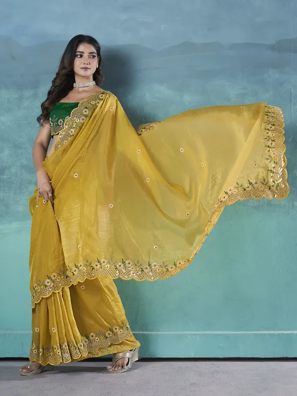 Yellow_Silk_Blend_Saree_For_Women